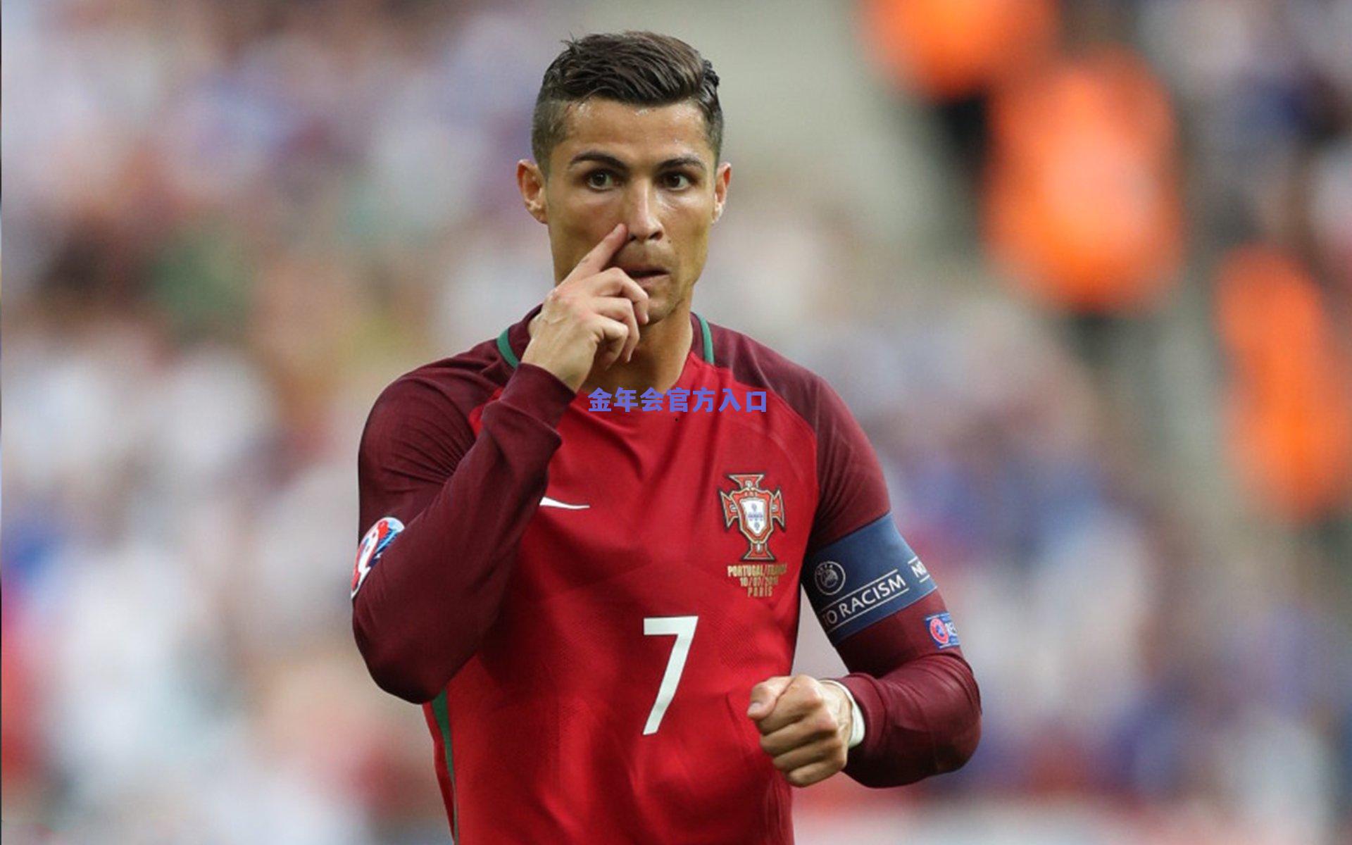 莱万与拜仁最大对手 哈兰德凭什么成为足坛新势力？